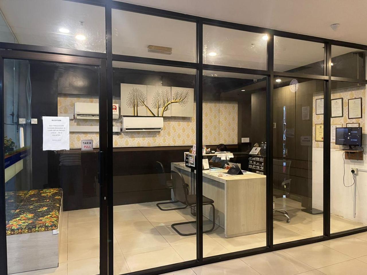 Switz Paradise Hotel - 5 Minute Walk To Centre Point And 10 Minute Walk To Waterfront- Kota Kinabalu Ngoại thất bức ảnh