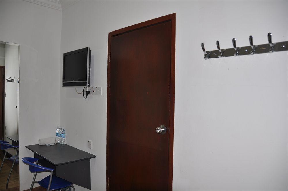 Switz Paradise Hotel - 5 Minute Walk To Centre Point And 10 Minute Walk To Waterfront- Kota Kinabalu Ngoại thất bức ảnh