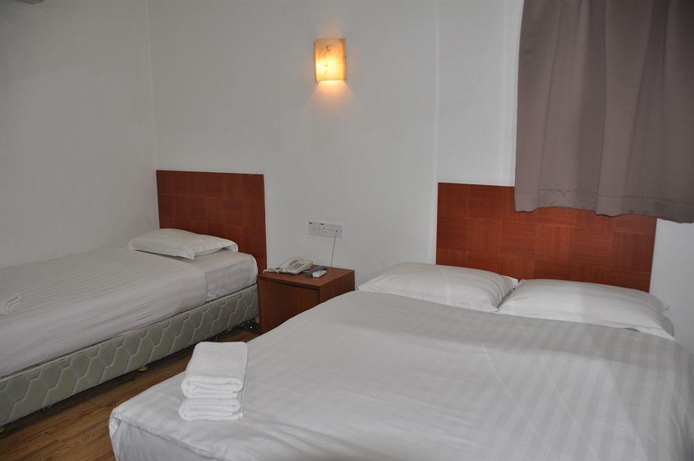 Switz Paradise Hotel - 5 Minute Walk To Centre Point And 10 Minute Walk To Waterfront- Kota Kinabalu Ngoại thất bức ảnh